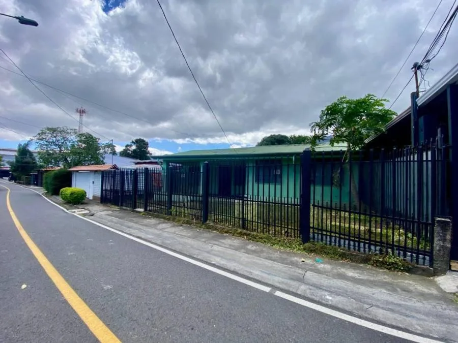CASA EN VENTA EN ESCAZU, cod: CTL 25-1306 - Venta en Escazú