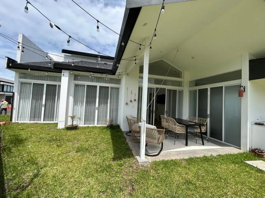 CASA EN VENTA EN HEREDIA, cod: CTL 25-154 - Venta en Heredia