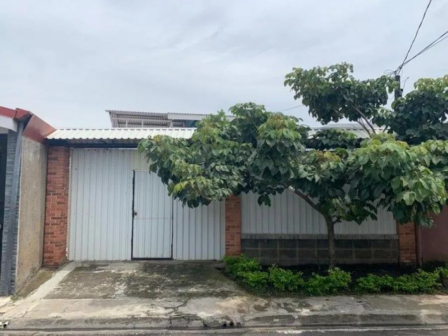 Venta de Casa con Apartamento en La Guácima Alajuela  - Venta en Guácima