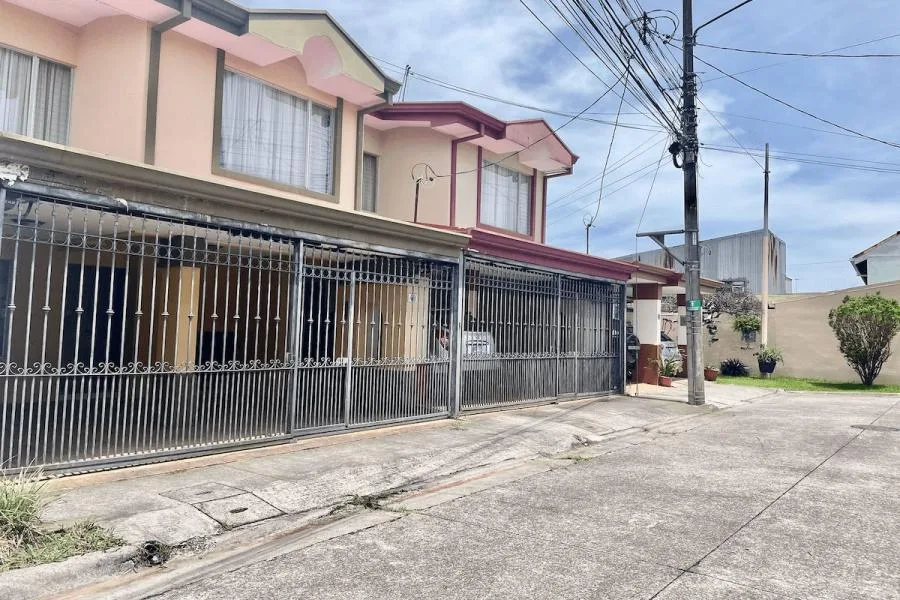 Venta de casa en Residencial en El Carmen de Guadalupe $160.000 #LL140 - Venta en Guadalupe