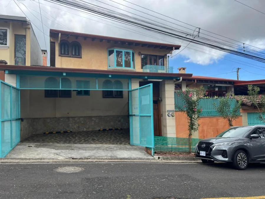Alquiler de Casa en Curridabat, San José. - Alquiler / Renta en Curridabat