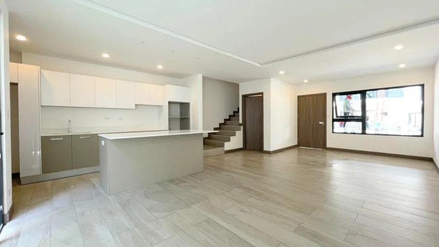 ALQUILER DE CASA EN CONDOMINIO SANTA ANA URBANO PBR - Alquiler / Renta en Santa Ana