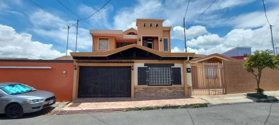 Venta de Casa en Oreamuno de Cartago. RAH 26-1242 - Venta en Oreamuno