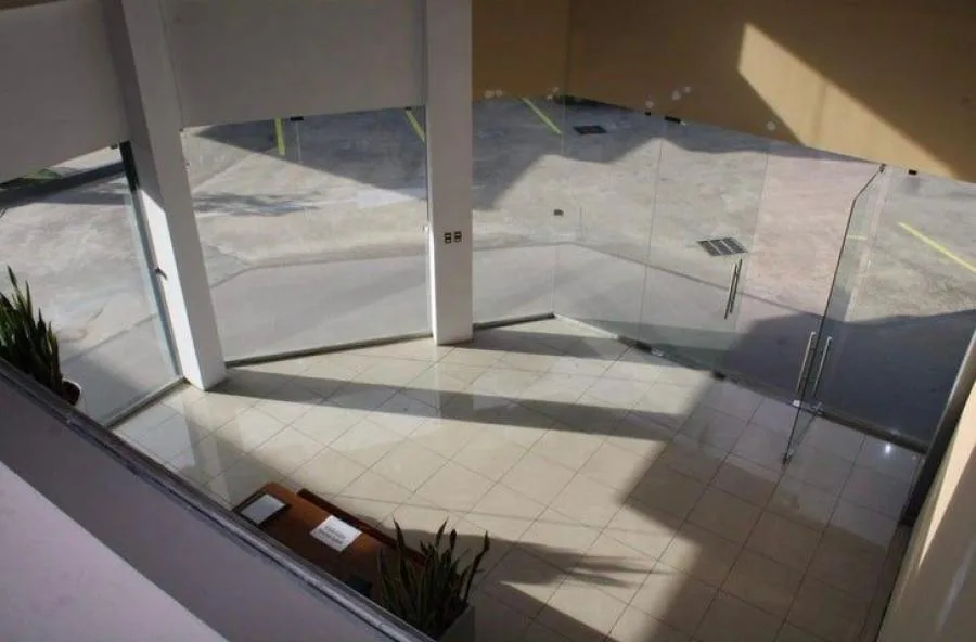 Alquiler de Local Comercial en San José. - Alquiler / Renta en San José — photo 3