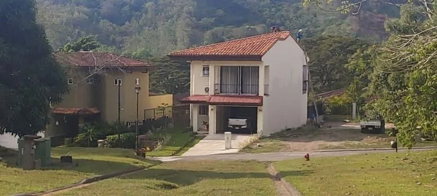 Casa en Alquiler en Garabito, Puntarenas. RAH 24-265 - Alquiler / Renta en Garabito