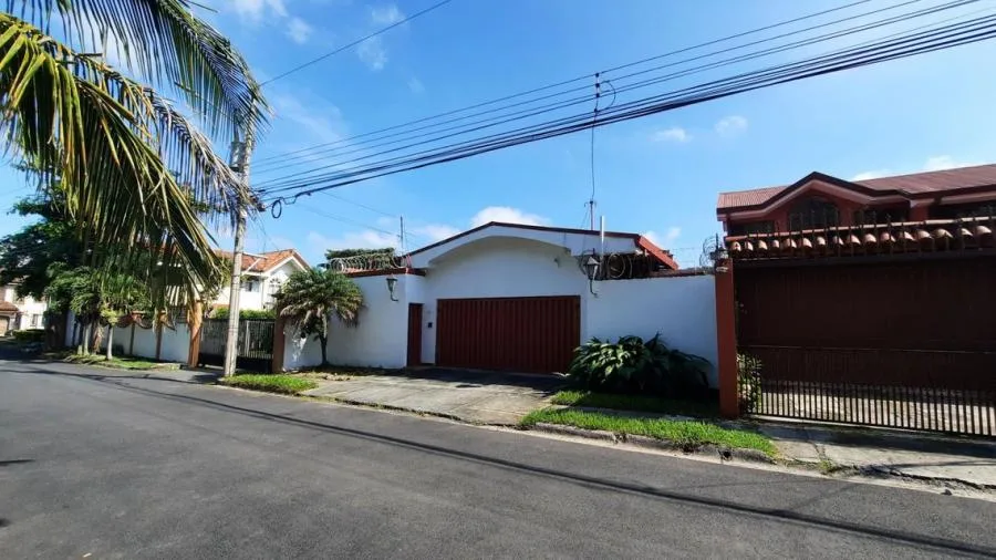 Casa en venta en Santa Ana, San José. RAH 22-216 - Venta en Santa Ana