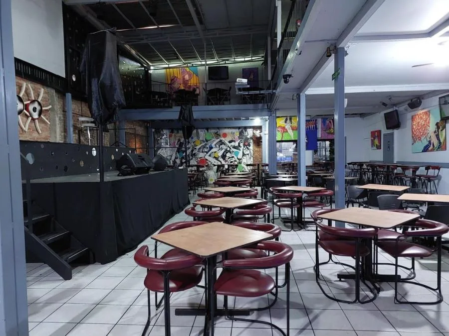Local en alquiler para restaurante y eventos en la California San Jose MGA - Alquiler / Renta en San José — photo 2