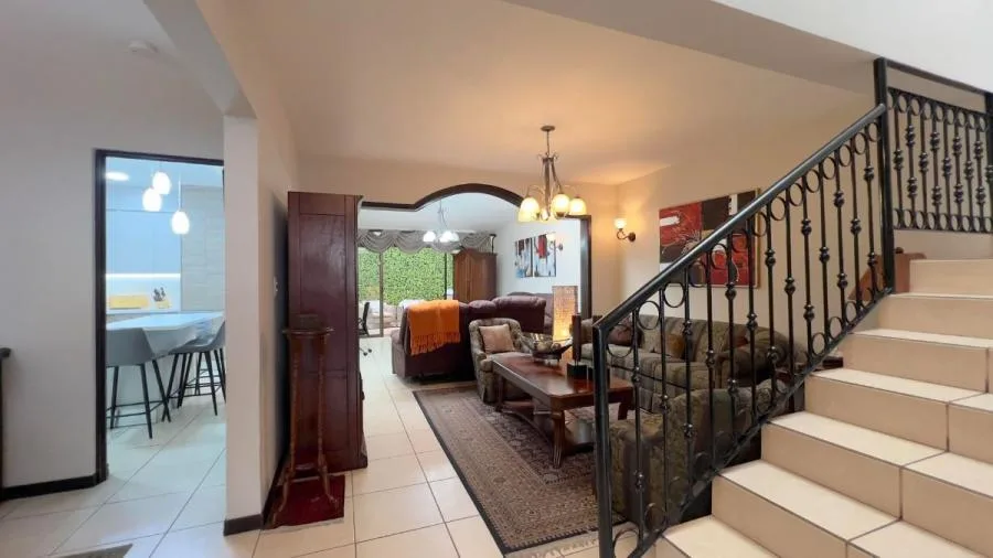 Venta de Casa en Condominio, Lomas de Ayarco Sur, Curridabat. RAH 26-945 NR - Venta en Curridabat