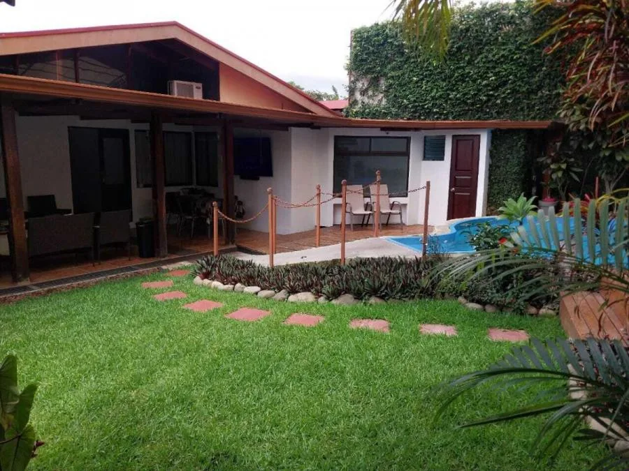 CASA EN VENTA, ESCAZÚ, Cod#25-173 - Venta en Escazú