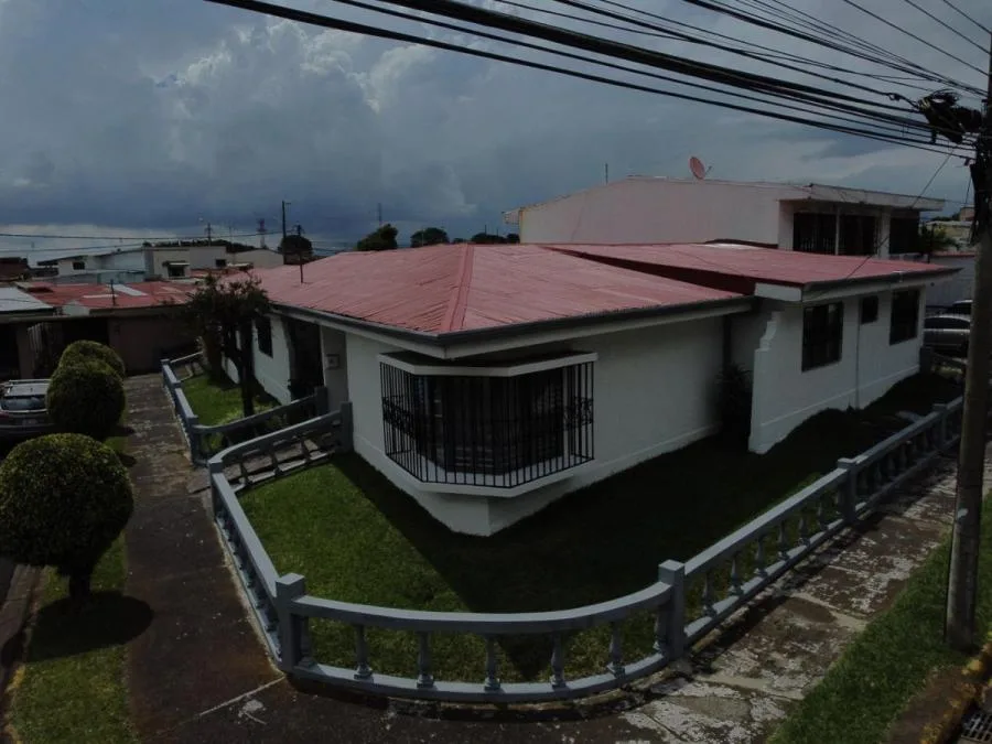 CASA EN VENTA EN LOMAS DE AYARCO, CURRIDABAT RAH 23203  - Venta en Curridabat