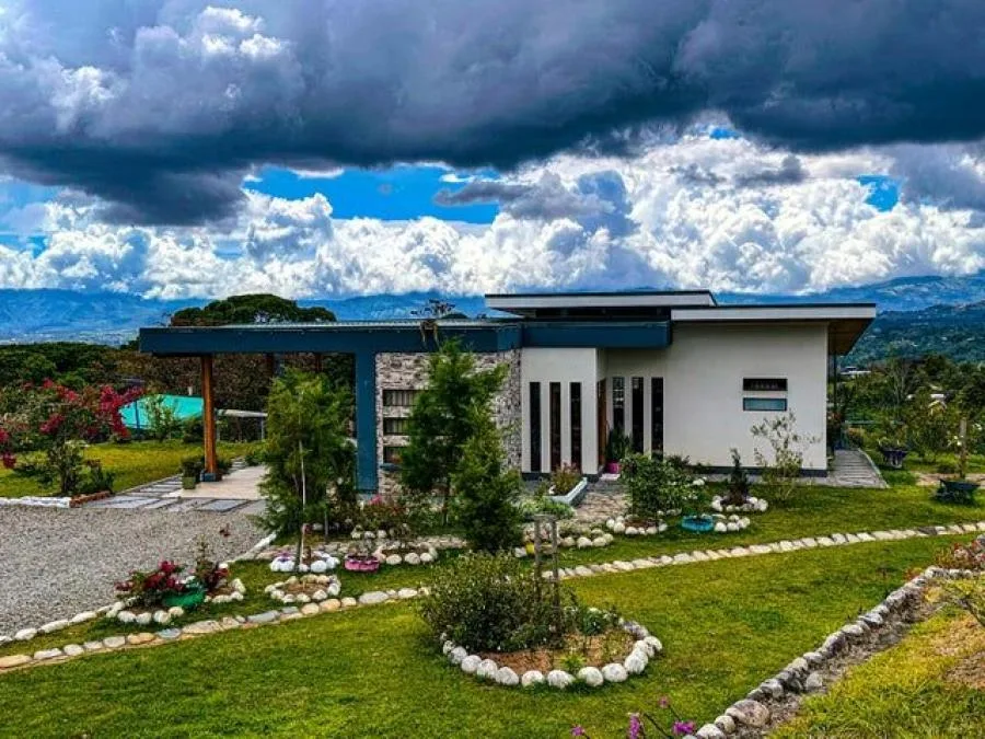 Venta de Maravillosa Casa en Pérez Zeledón / Mls. 26-985 OFC JB - Venta en Perez Zeledón
