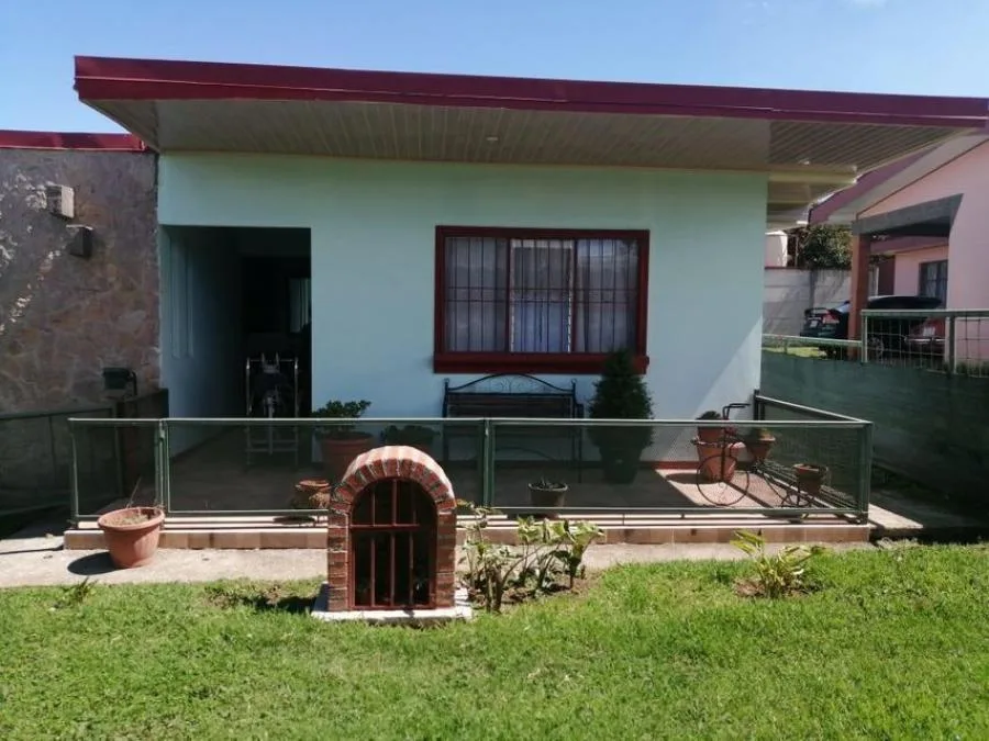 Casa en Venta en San Isidro, Vásquez de Coronado RAH #211693 - Venta en Vasquez de Coronado