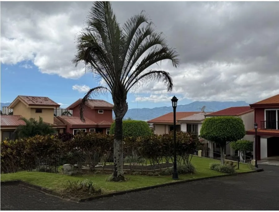 Venta de casa en condominio Brisas del Este, San Pedro US$220,000 #JM81 - Venta en San Pedro — photo 4
