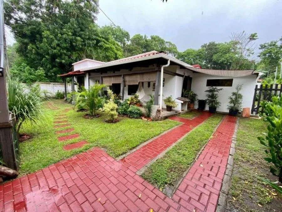 Venta de Casa en Esparza, Puntarenas. RAH 25-227 - Venta en Esparza