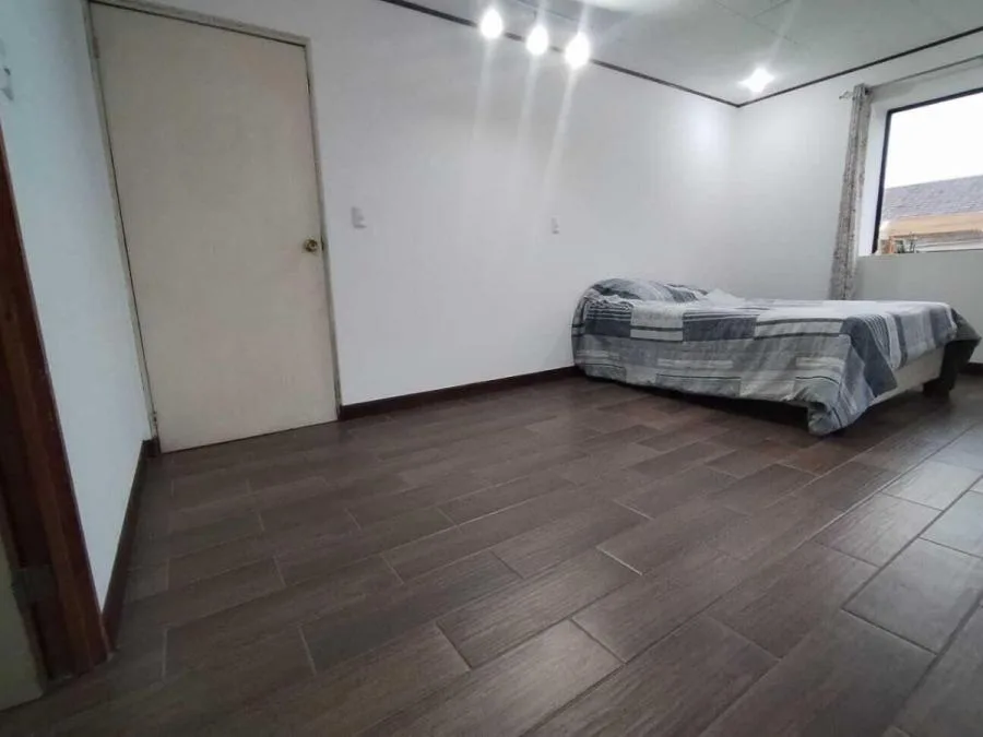 CASA EN VENTA EN RESIDENCIAL EL SOLAR, URUCA RAH 24690  - Venta en Uruca — photo 4