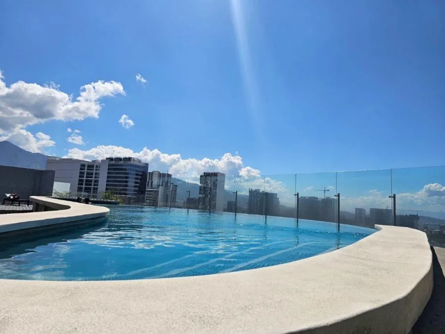 Alquilo apartamento en Sabana Norte Torre Iconnia con linea Blanca MGA - Alquiler / Renta en Mata Redonda