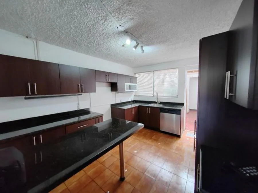 Se Vende Casa en San José, Moravia - Venta en Moravia — photo 3
