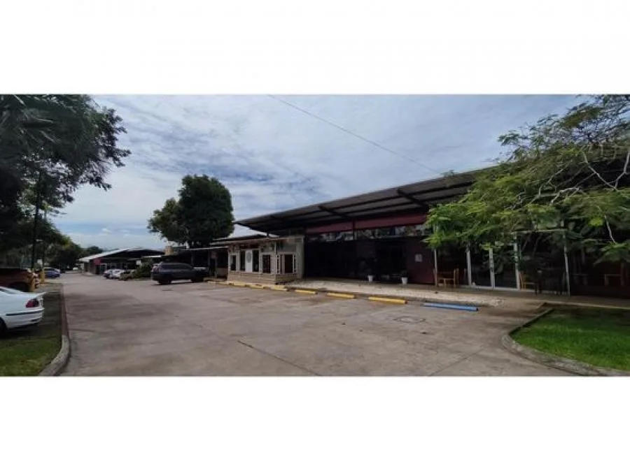 Centro Comercial en Venta, Guacima, Alajuela. 5PVV7524554 - Venta en Alajuela