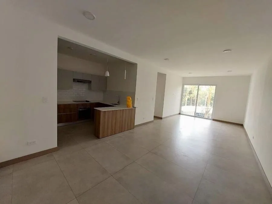 Alquiler de apartamento moderno en condominio rodeado de eucaliptos  - Alquiler / Renta en Santo Domingo — photo 5