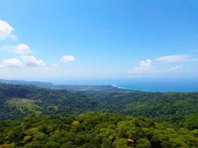 Terreno con vista al mar en venta en Uvita San Josecito con vistas a la cola de ballena