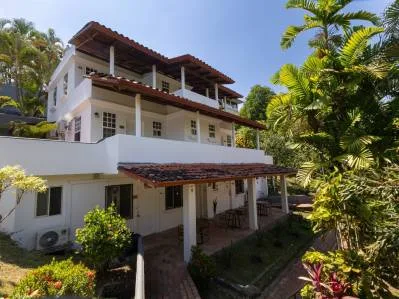 Hotel Alma Vida: Una rara oportunidad de inversión en venta en el corazón de Manuel Antonio