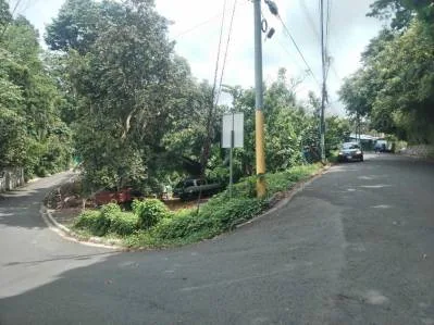 ¡Oportunidad de Oro en Manuel Antonio! Lote Esquinero en Villas Lirio