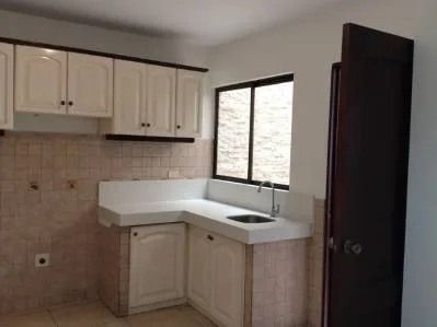 Propiedad con Dos Apartamentos a Precio Inigualable, Genera Ingresos en Escazú Trejos Montealegre — photo 2