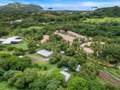 Estelar Glamping Retreat: El Epítome del Lujo Consciente en Finca Brisas de la Montaña 🌌✨