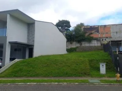 Venta de lote en San Ramón de La Unión de Tres Ríos