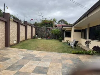 Residencia de una sola Planta Bello Horizonte de Escazú |Venta|$ 560.000
