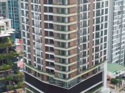 Se alquila hermoso apartamento en edificio nuevo y exclusivo Parkwood.