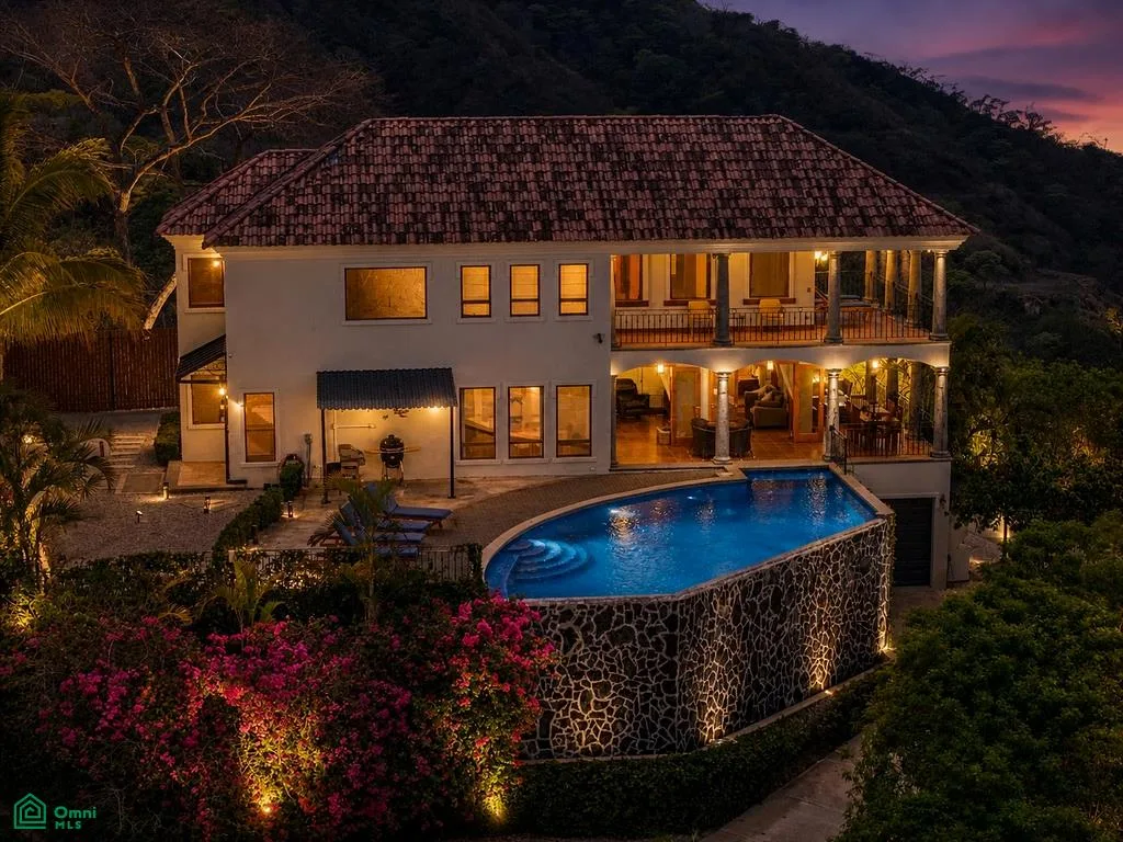 Casa de Estrellas | Elegant 4BR Ocean View Home in Pacific Heights, Potrero