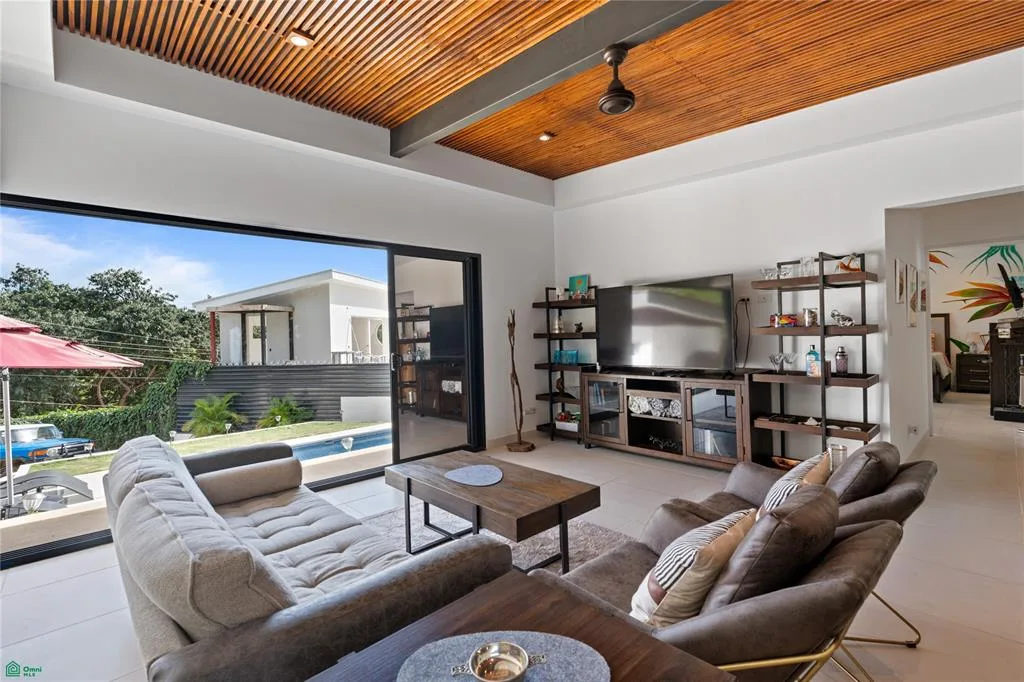 Casa Wish You Were Here | Modern Tranquility in Tamarindo!