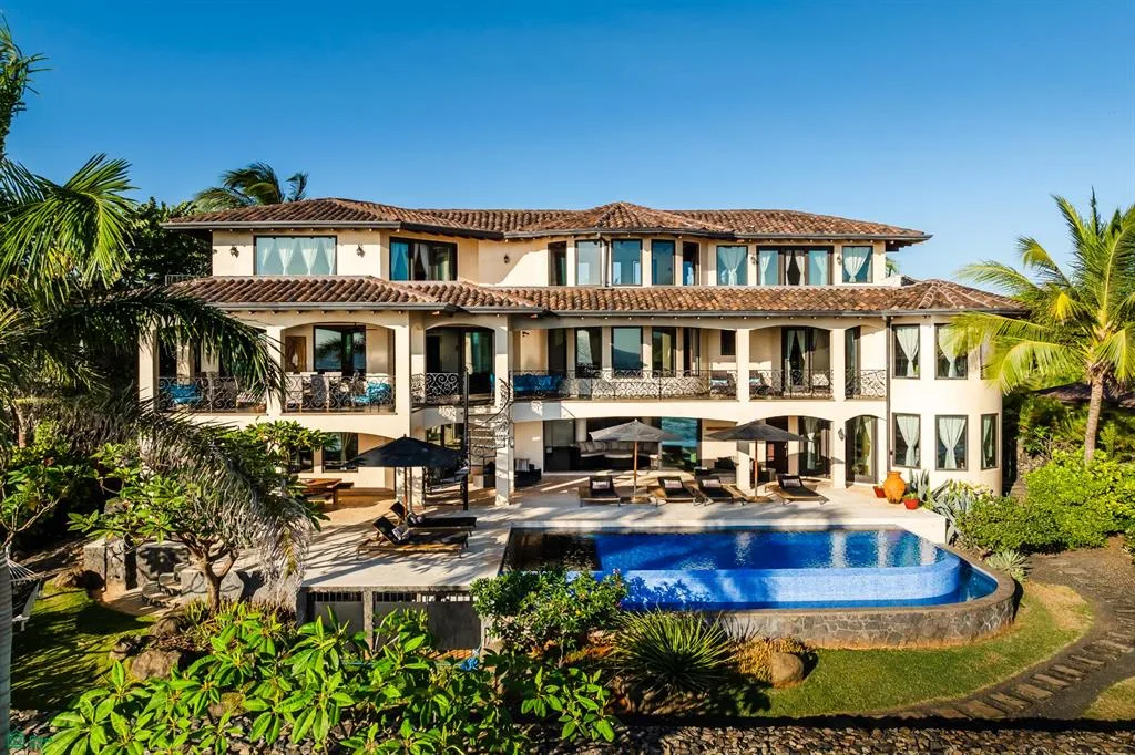Villa Esperanza: Frente al mar en Playa Negra, vida costera privada con acceso directo a la playa.