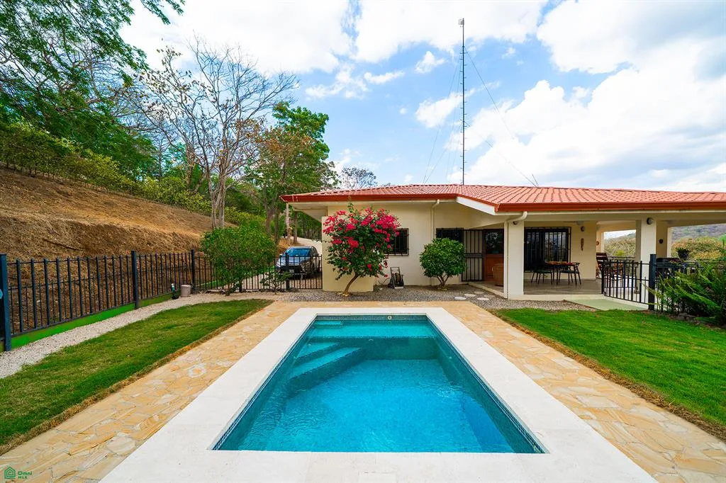 Casa Con Vistas a la Montaña en Rancho Cartagena