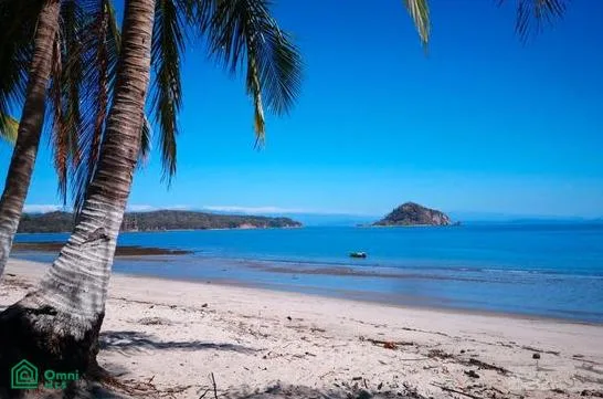 Terreno Frente al Mar en Playa Naranjo, Costa Rica – 195.300 m²