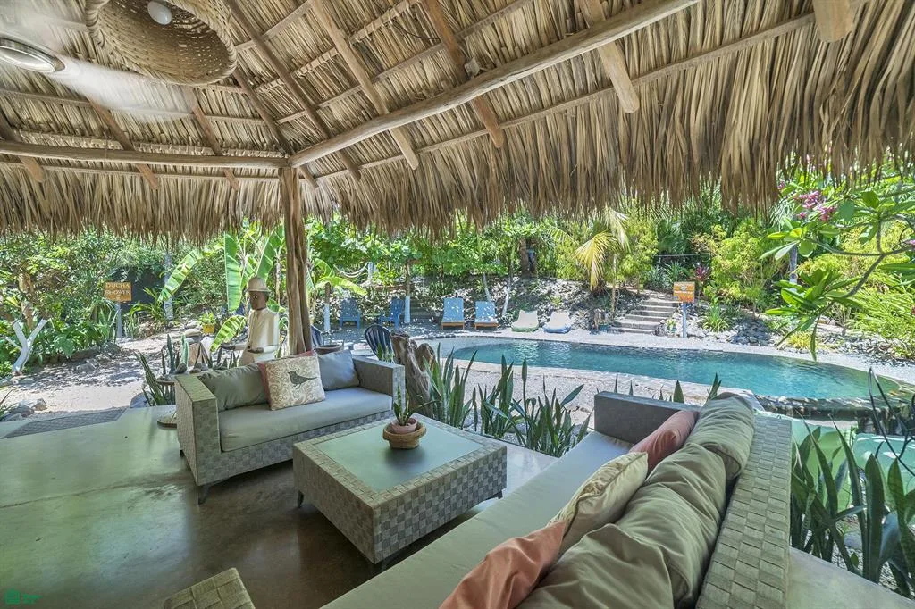 El Unico Glamping Hotel en Playa Grande