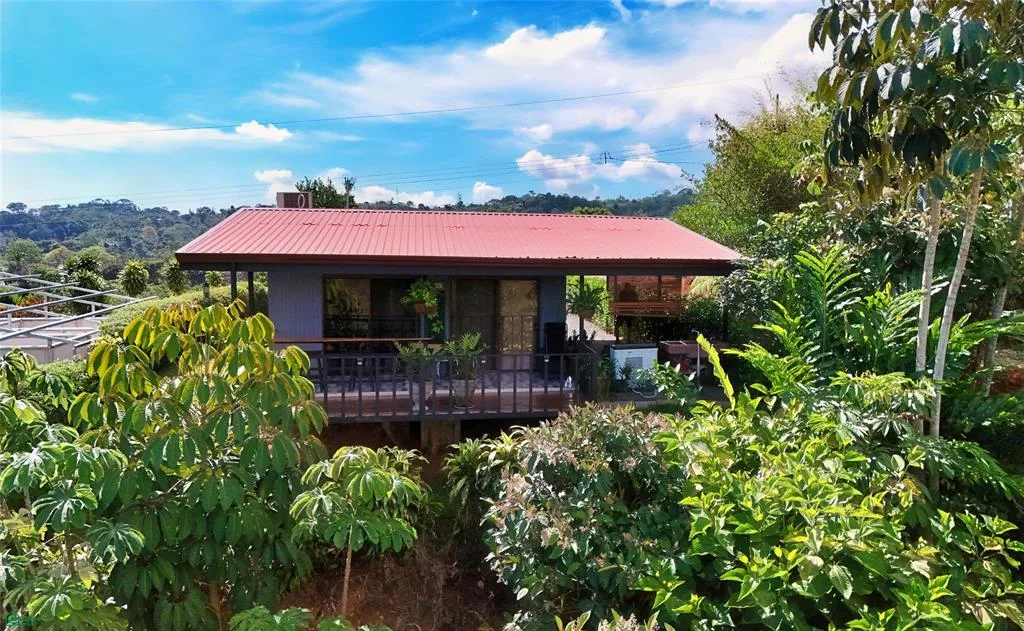 Moderna casa de nueva construcción con vista a cascada en un entorno tranquilo en Mollejones — photo 2