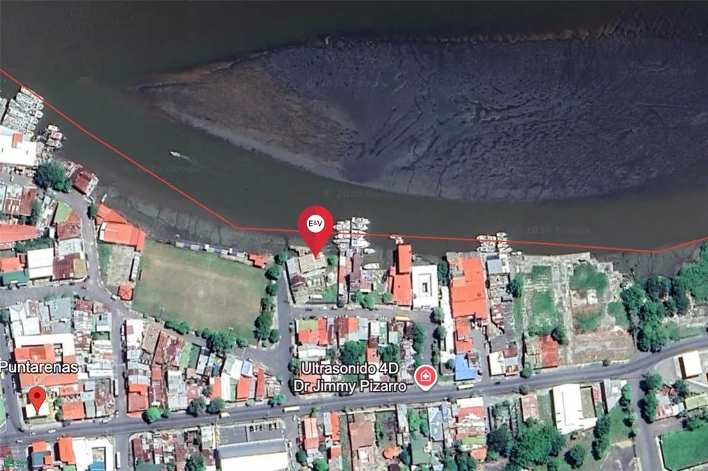 Propiedad Comercial Frente al Agua con Muelle Privado – Puntarenas, Costa Rica