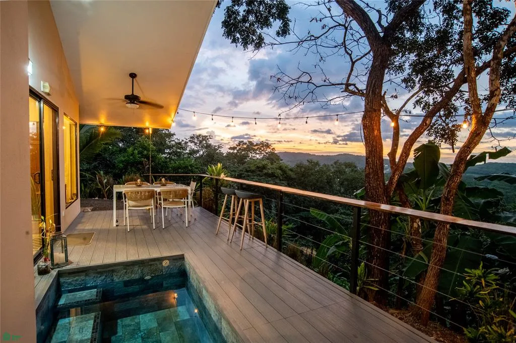 Casa Lunax Ocean View Residence