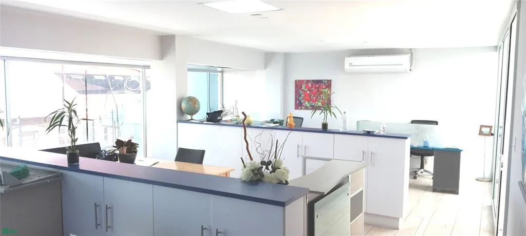 Edificio de oficinas corporativas en venta | Ubicación estratégica en San José — photo 4