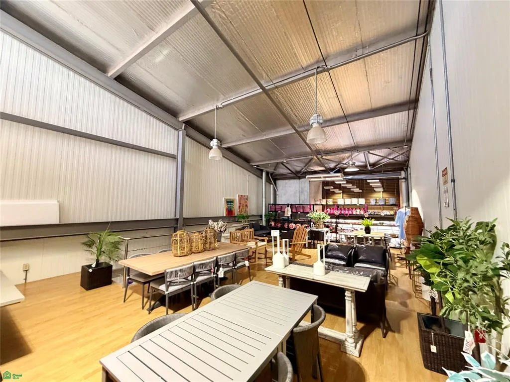 ESPACIO COMERCIAL | SOLARIUM | LIBERIA.