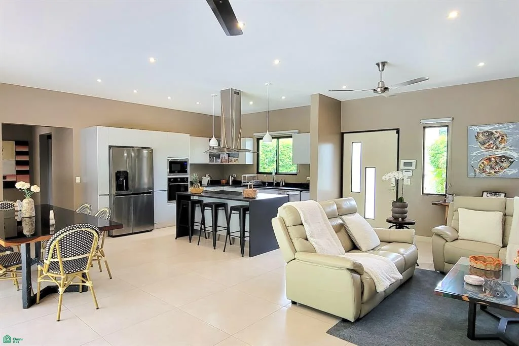 Finca Privada en Black Stallion ~ 9.214 m² | Casa Ma Vie La