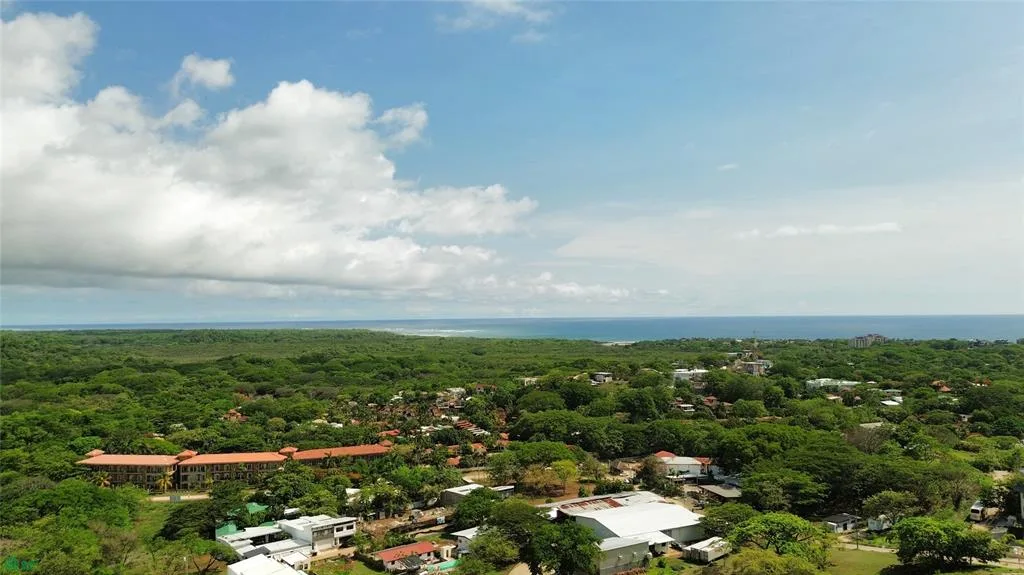 Tamarindo Hills Lote #83 — Lote con Vista al Océano y Concepto de Residencia de Lujo