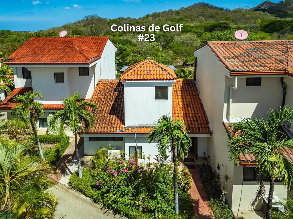 Casa de 2 cuartos en Colinas de Golf a 10 Minutos de Playa Grande