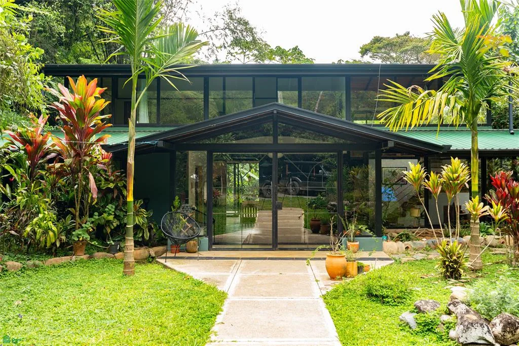 Casa Chucuyo | Valle de Chirripó | Casa 4BR con acceso al río