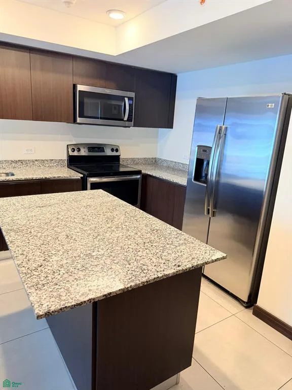 Ubicado en una de las zonas más exclusivas de San José, este apartamento combina comodidad, ubicación estratégica y seguridad en una torre residencial en Nunciatura. Excelente ... — photo 3