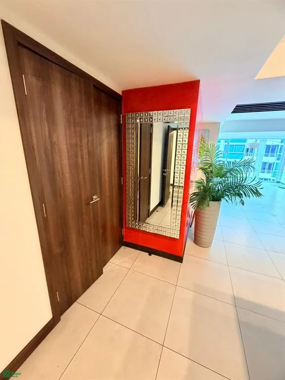 Ubicado en una de las zonas más exclusivas de San José, este apartamento combina comodidad, ubicación estratégica y seguridad en una torre residencial en Nunciatura. Excelente ... — photo 4