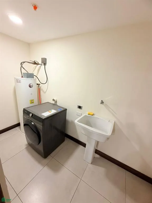 Ubicado en una de las zonas más exclusivas de San José, este apartamento combina comodidad, ubicación estratégica y seguridad en una torre residencial en Nunciatura. Excelente ... — photo 5