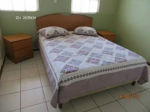 Nice room, 20 minutes from the Central Park of San José. It has daily cleaning service, a bed, closet, private bathroom, fan, hot water, cable TV, private parking, Wi-Fi. Laundry is ...